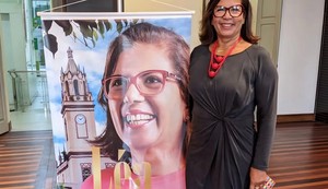 Escritora Léa Sobral lança livro biográfico no Memorial de Sergipe, em Aracaju