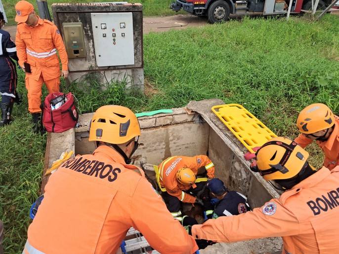 Estrutura cede e deixa dois trabalhadores feridos em Nossa Senhora do Socorro