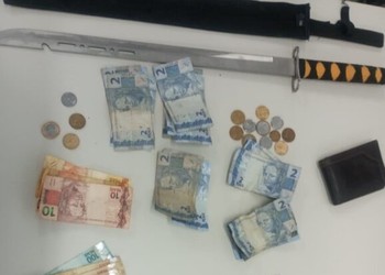 Casal é preso suspeito de cometer assaltos com espada no Centro de Aracaju