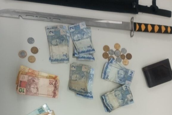 Casal é preso suspeito de cometer assaltos com espada no Centro de Aracaju