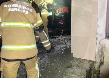 Incêndio atinge residência e deixa seis pessoas feridas no Bairro Industrial