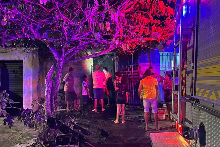 Incêndio atinge residência no bairro Santa Maria e deixa duas pessoas intoxicadas