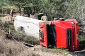 Duas pessoas morrem em colisão entre carro e caminhão-pipa no sertão de Sergipe