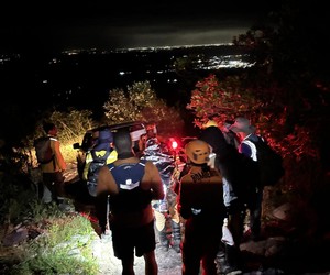 Estudantes ficam ilhados por chuva e são resgatados na Serra de Itabaiana