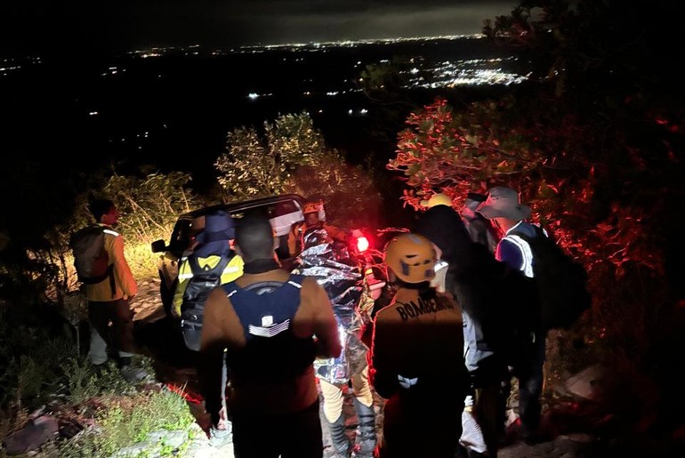Estudantes ficam ilhados por chuva e são resgatados na Serra de Itabaiana