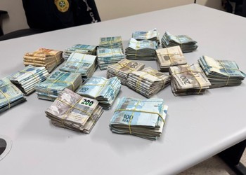 Polícia apreende R$ 240 mil com servidor da Educação durante investigação em Aracaju