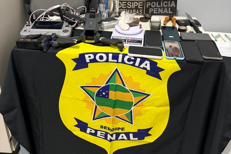 Dupla é presa ao tentar enviar drogas e celulares por drone para presídio em Sergipe