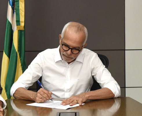 Órgãos municipais em Aracaju vão funcionar até às 10h30 na sexta-feira (9)