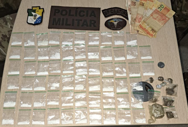 Trio é apreendido com mais de 70 porções de drogas em Porto da Folha