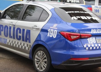 Casal é preso suspeito de furtar celular após entrar em residência em Canindé de São Francisco