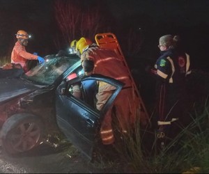 Colisão frontal deixa três feridos na SE-431 em Rosário do Catete