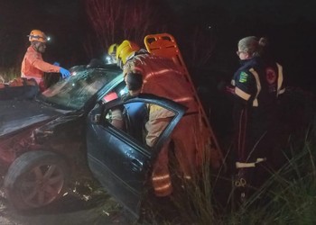 Colisão frontal deixa três feridos na SE-431 em Rosário do Catete