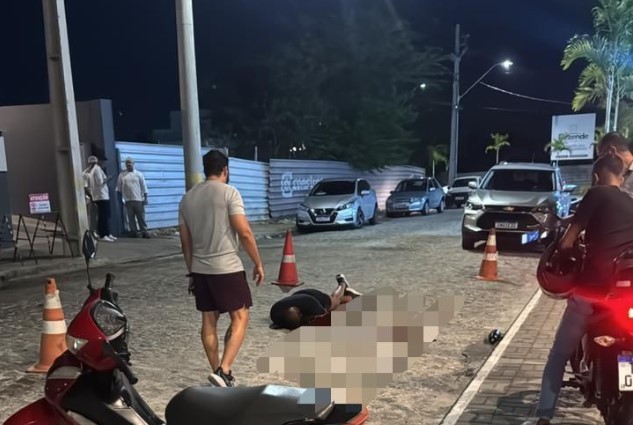 [VÍDEO] Homem é executado a tiros em frente a academia na Zona Sul de Aracaju