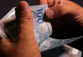 Mudanças no abono salarial podem retirar milhões de beneficiários até 2029; entenda