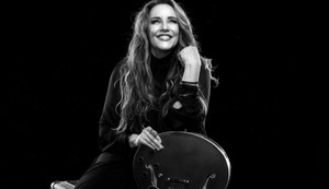 Ana Carolina trará turnê ‘25 Anas’ para Aracaju em 2026