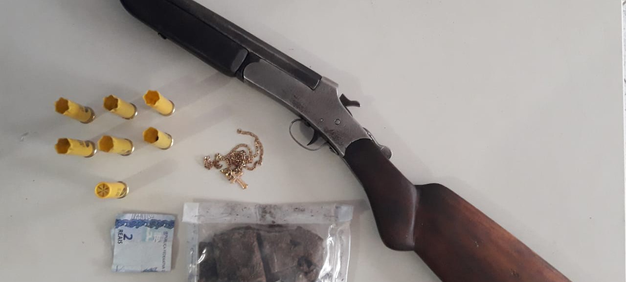 Ex-presidiário suspeito de tráfico de drogas e roubo morre em confronto com a polícia em Capela