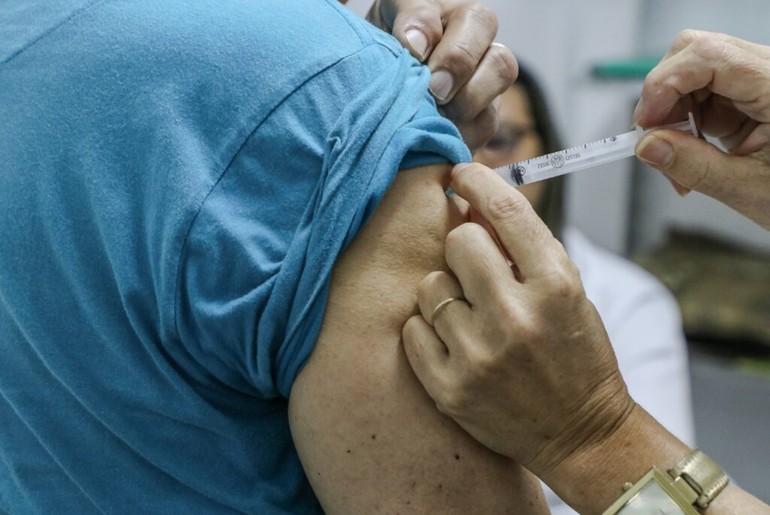 Cobertura da vacina contra gripe segue baixa em Sergipe, alerta SES