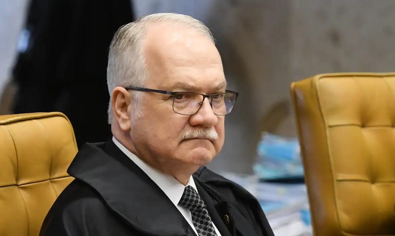 Fachin toma posse no cargo de presidente do STF; Moraes é empossado como vice