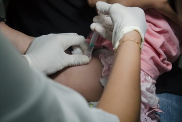 Sergipe inicia estratégia de combate à bronquiolite com imunizante para bebês