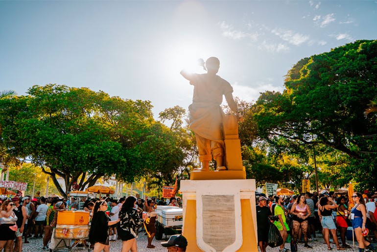 Bloco Vem Ni Mim Arnesto celebra 10 anos no pré-Carnaval de Aracaju