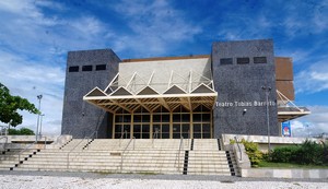 “Simples Assim” chega a Aracaju com humor afiado e reflexões sobre a vida moderna