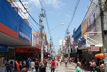Compras de última hora movimentam o centro de Aracaju na véspera de Natal