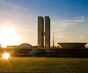 Câmara dos Deputados abre concurso com salários de até R$ 30,8 mil; saiba mais