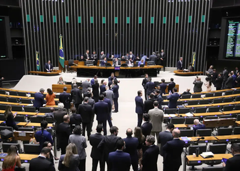 Câmara aprova projeto que aumenta penas para golpe do falso advogado