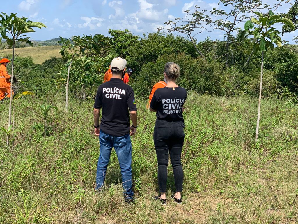 Mãe de adolescente morto em São Cristóvão fica indignada ao se encontrar com suspeito do crime