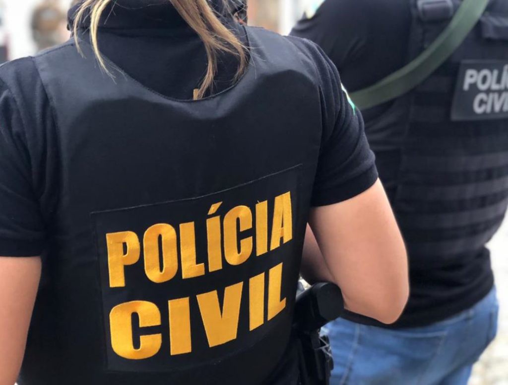 Duas policiais perseguem e prendem suspeitos de cometer arrastão e roubo a motocicleta em Aracaju