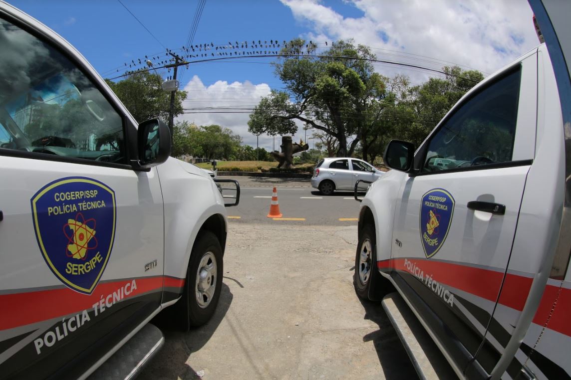Itabaiana: suspeito tenta matar policial a facadas, coloca fogo em residência e morre em confronto