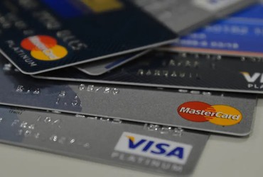 Endividamento das famílias brasileiras chega a 79,5% e iguala maior nível da série histórica