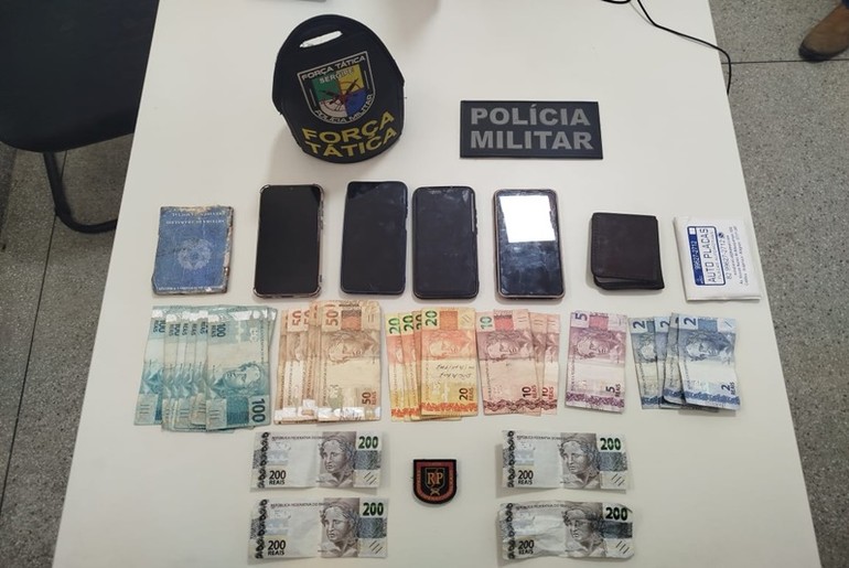 Quatro homens foram presos por usar dinheiro falso no município de Ilha das Flores