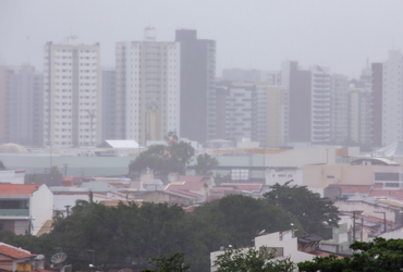 Alerta meteorológico prevê chuva forte e ventos para 17 cidades de Sergipe