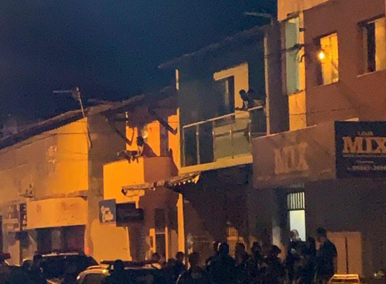 Mulher é mantida em cárcere privado no bairro Coroa do Meio, em Aracaju