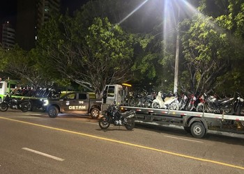 Operação da PM apreende 22 veículos por irregularidades no trânsito em Aracaju