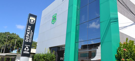 Homem que se passou por gerente de banco e furtou R$ 300 mil de conta bancária é preso