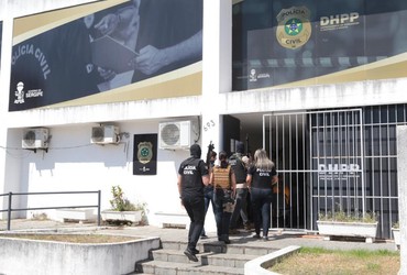 Investigado por participação na morte de farmacêutico em Aracaju se entrega à polícia