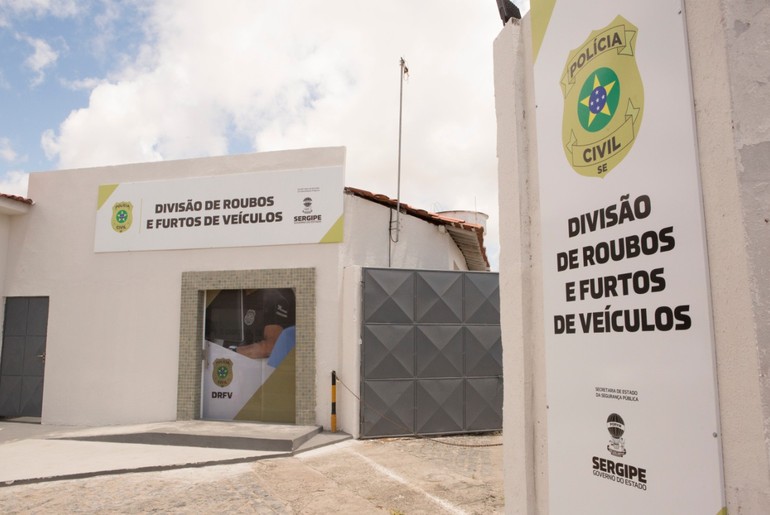 Quatro investigados por roubo a motoristas de aplicativo são presos em Sergipe