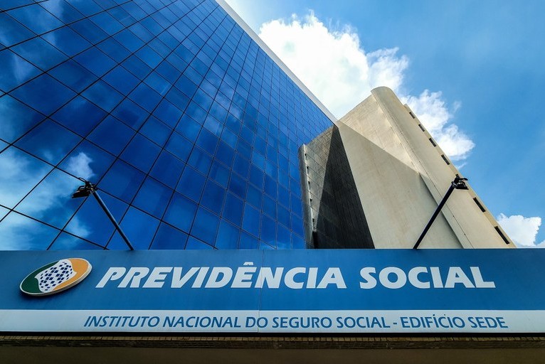 Mais de 19 mil aposentados e pensionistas de Sergipe recebem ressarcimento por descontos indevidos