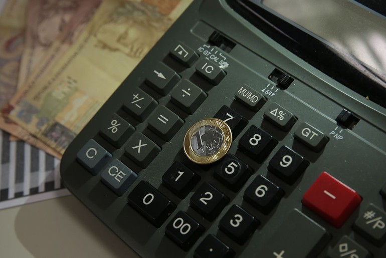 PIB do Brasil cresce 3,4% em 2024 e fecha o ano em R$ 11,7 trilhões, diz IBGE