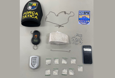 Suspeito de tráfico é preso com crack e cocaína no bairro Coroa do Meio