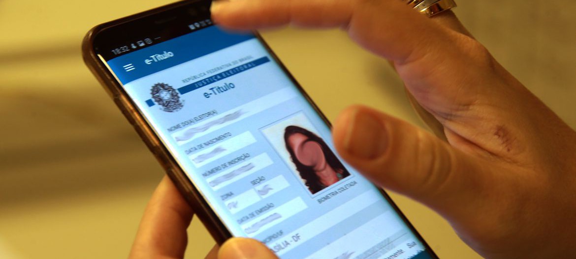 Termina neste sábado prazo para eleitor baixa e-Título