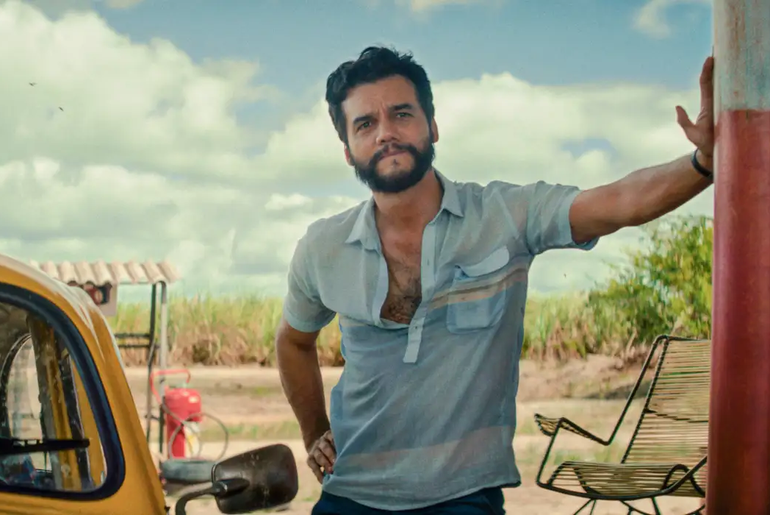 “O Agente Secreto” vence Melhor Filme em Língua Não Inglesa e Wagner Moura leva prêmio de ator