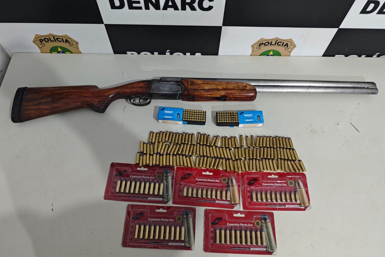 Arma de fogo e quase 300 munições são apreendidas dentro de imóvel em São Cristóvão