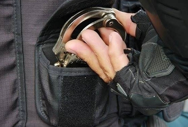 Homem é preso após apresentar documento falso em abordagem em Socorro