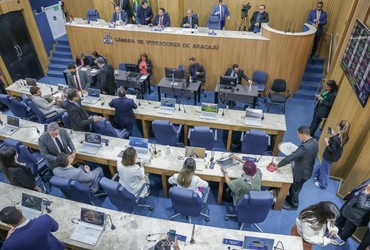 Câmara de Aracaju aprova reajuste salarial para servidores do Legislativo