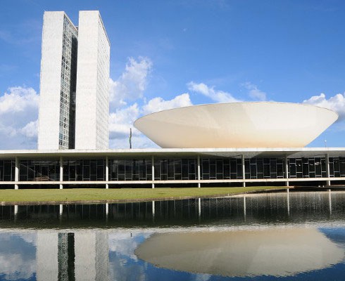 Deputados federais assumem o cargo em Brasília nesta quarta-feira (1)