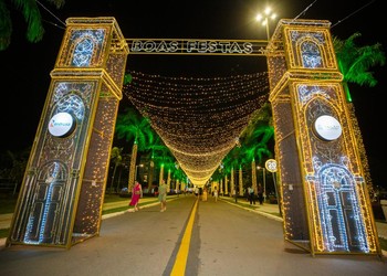 Prefeitura de Aracaju inicia 'Luz do Natal’ e abre temporada natalina de 2025