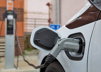 Sergipe adota novas normas de segurança para recarga de veículos elétricos